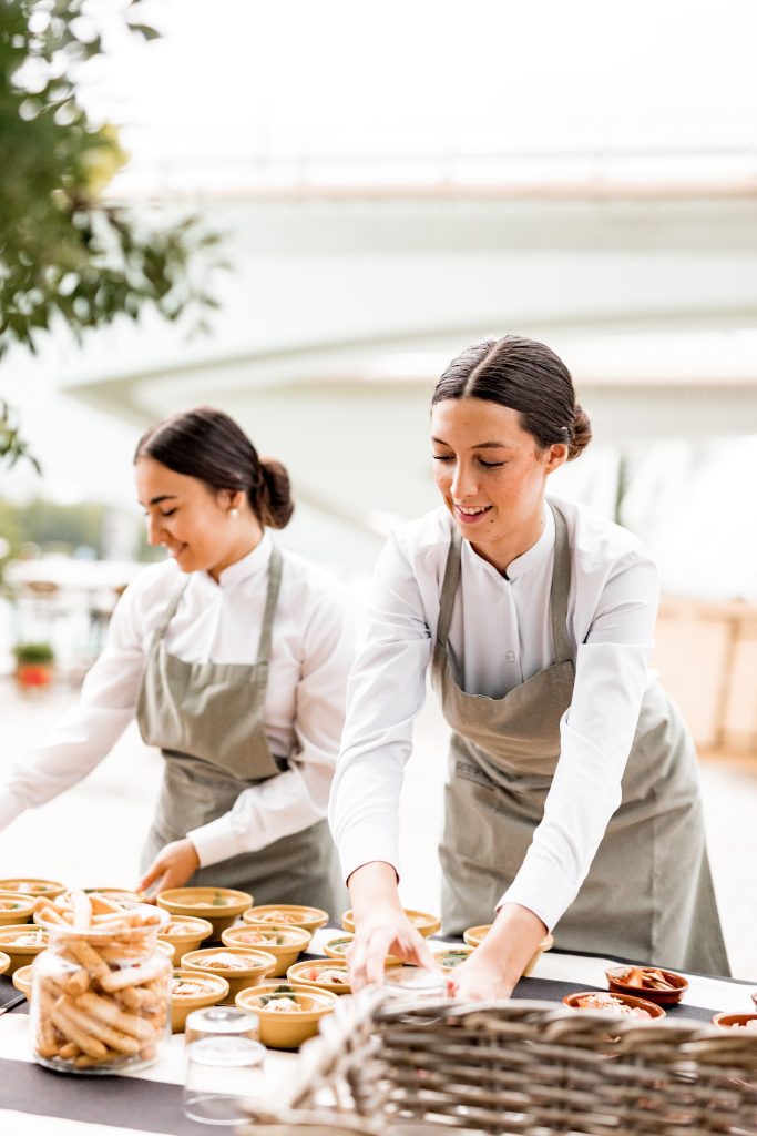  trabaja-con-nosotros-ahora-